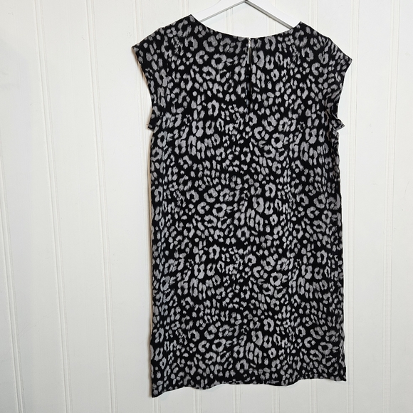Joie Silk Leopard Dress Womens Size S Weaver Black Short Sleeve Relaxed Fit - Picture 6 of 12